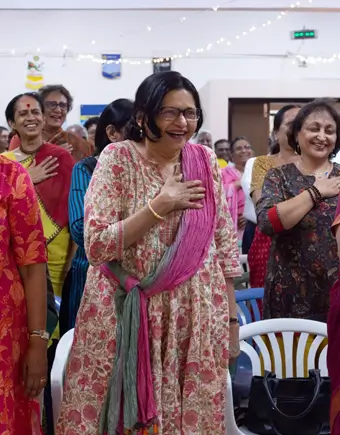 Group of women laughing - Silver Talkies